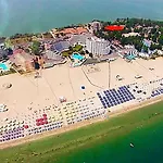 Mamaia Coral Patrick Summerland